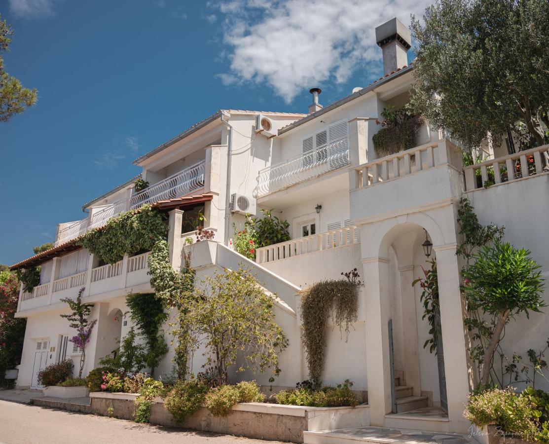 Apartments Lastovo Silic Bagian luar foto